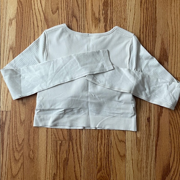 Lululemon Ebb to Street long sleeve - Picture 3 of 4